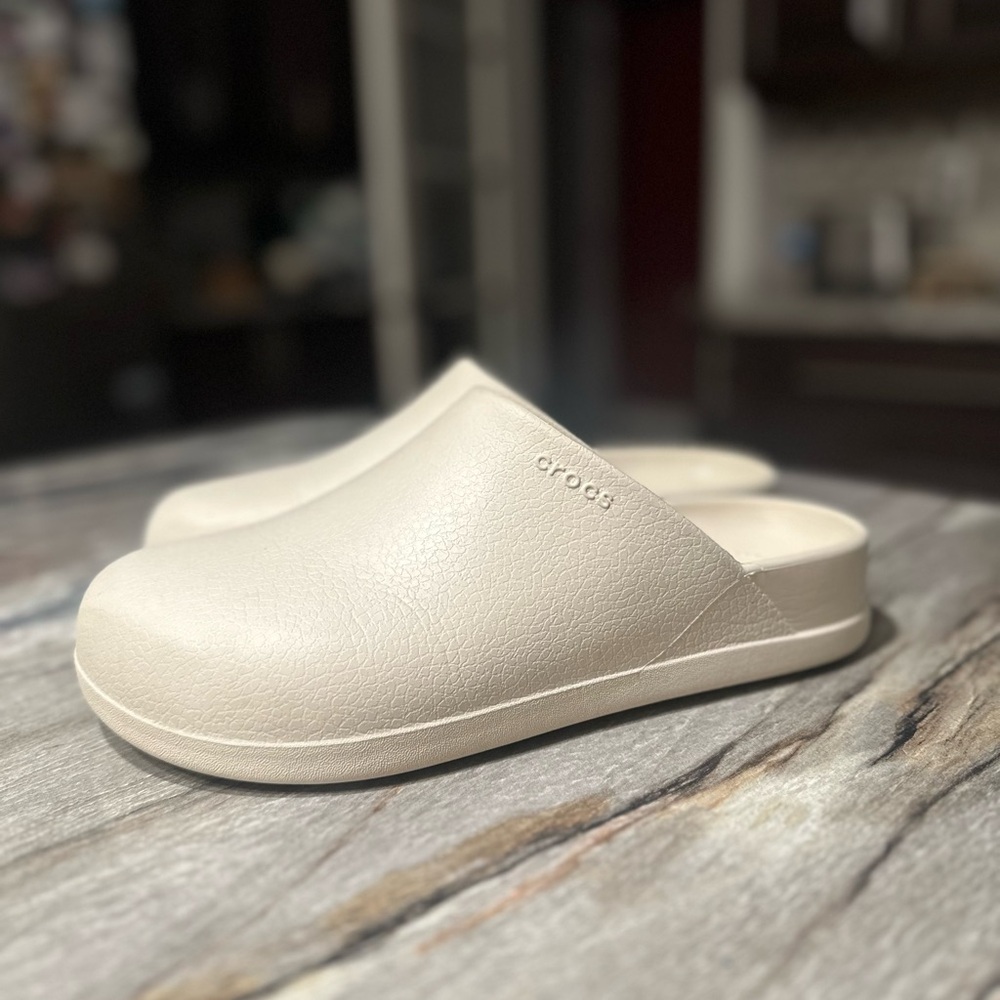 CROCS Dylan Clogs - Cream